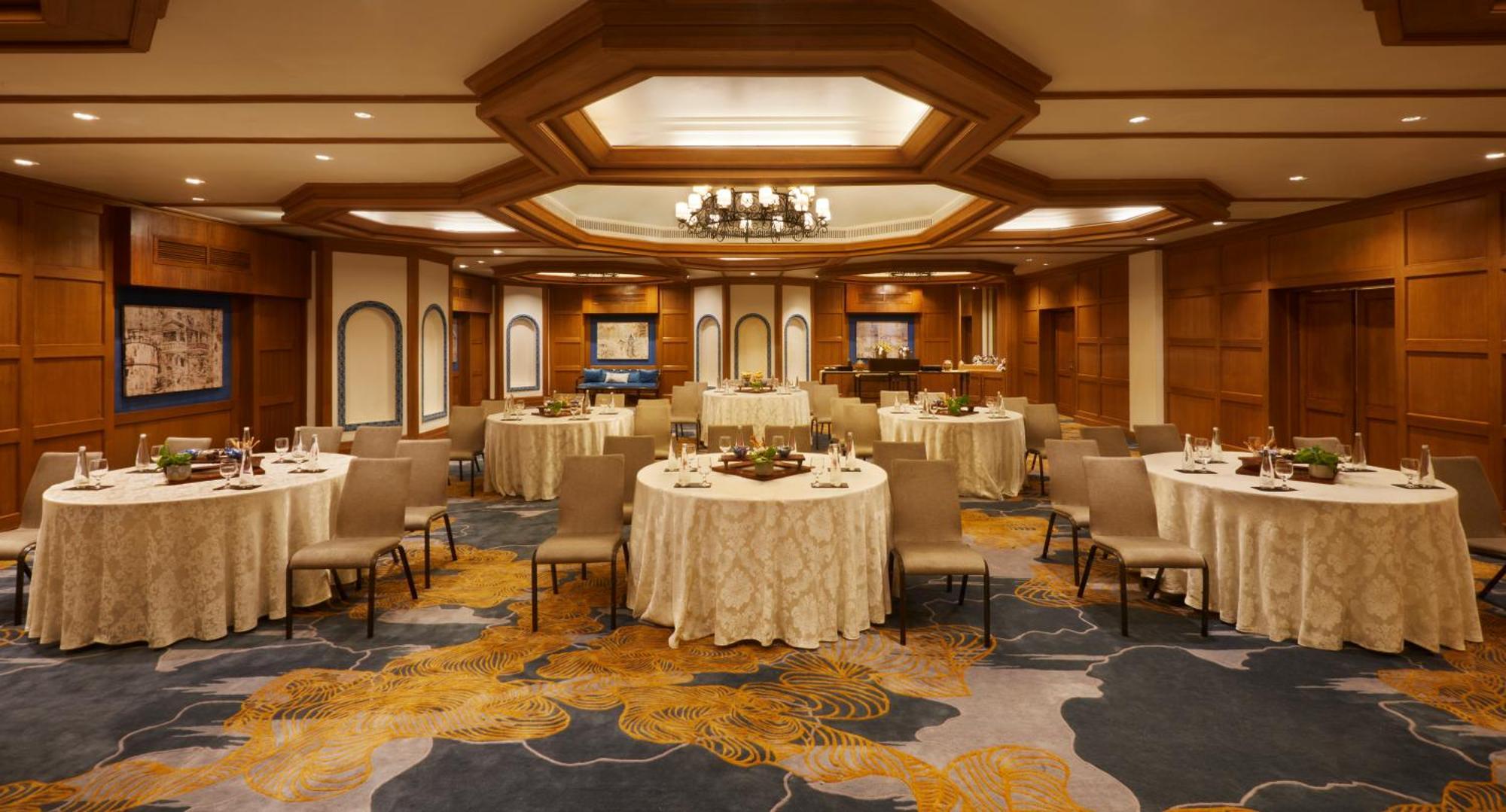 Sinquerim Taj Fort Aguada Resort & Spa, Goa מראה חיצוני תמונה The ballroom at the Taj Bengal