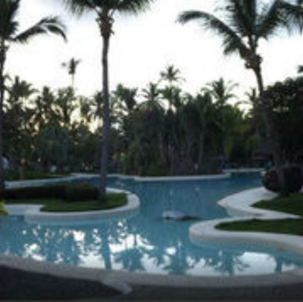 Sinquerim Taj Fort Aguada Resort & Spa, Goa מראה חיצוני תמונה The pool at the Hard Rock Hotel