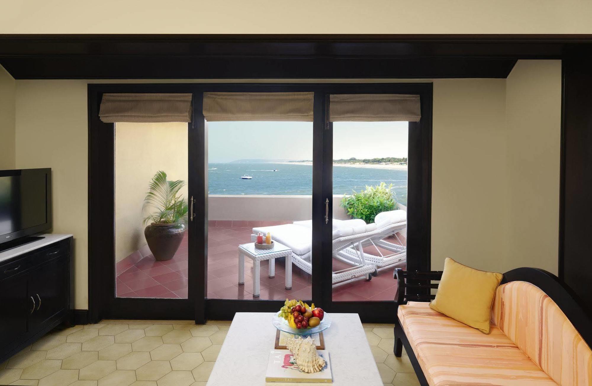 Sinquerim Taj Fort Aguada Resort & Spa, Goa מראה חיצוני תמונה A room at the resort