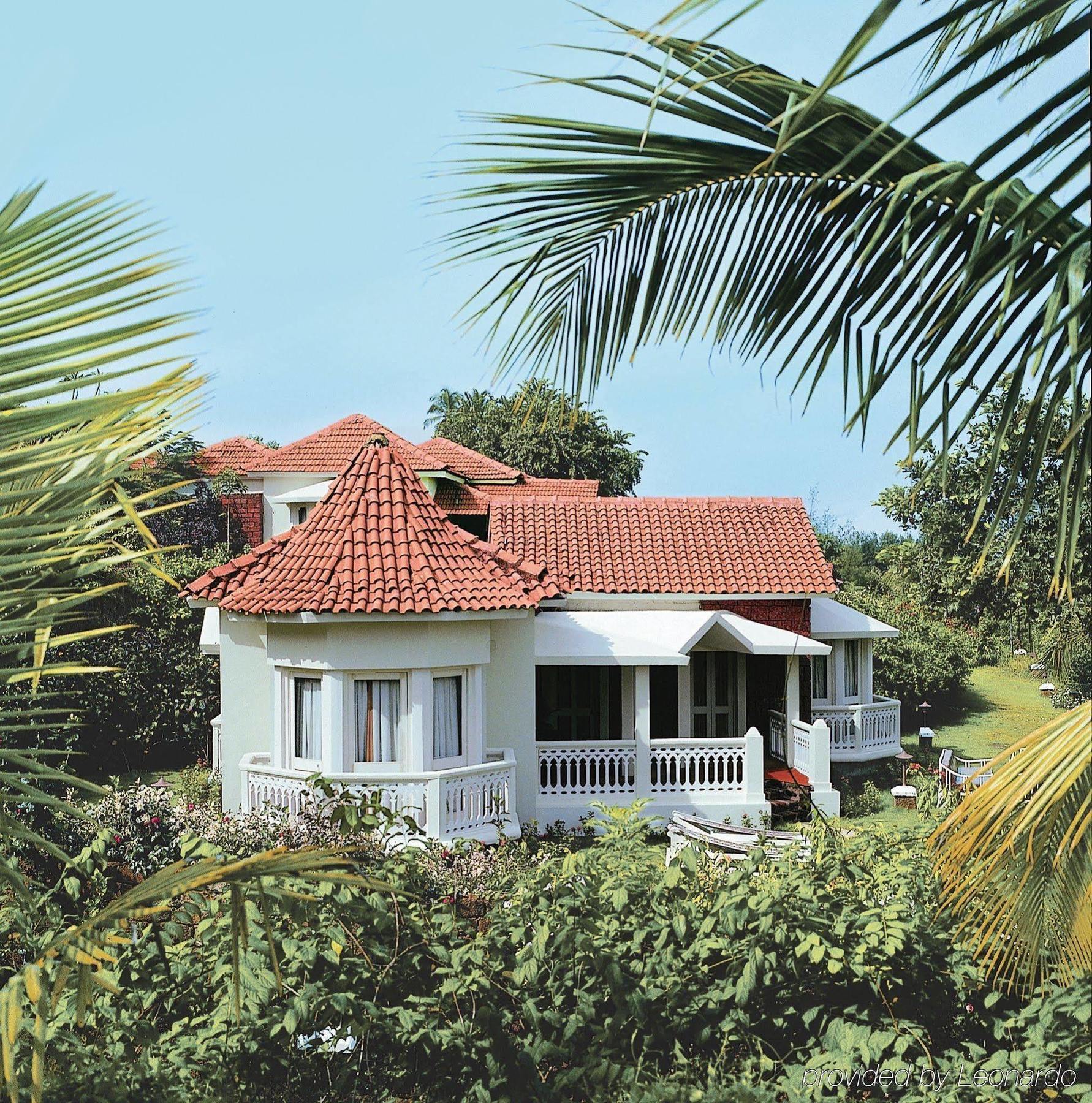 Sinquerim Taj Fort Aguada Resort & Spa, Goa מראה חיצוני תמונה A villa at the resort